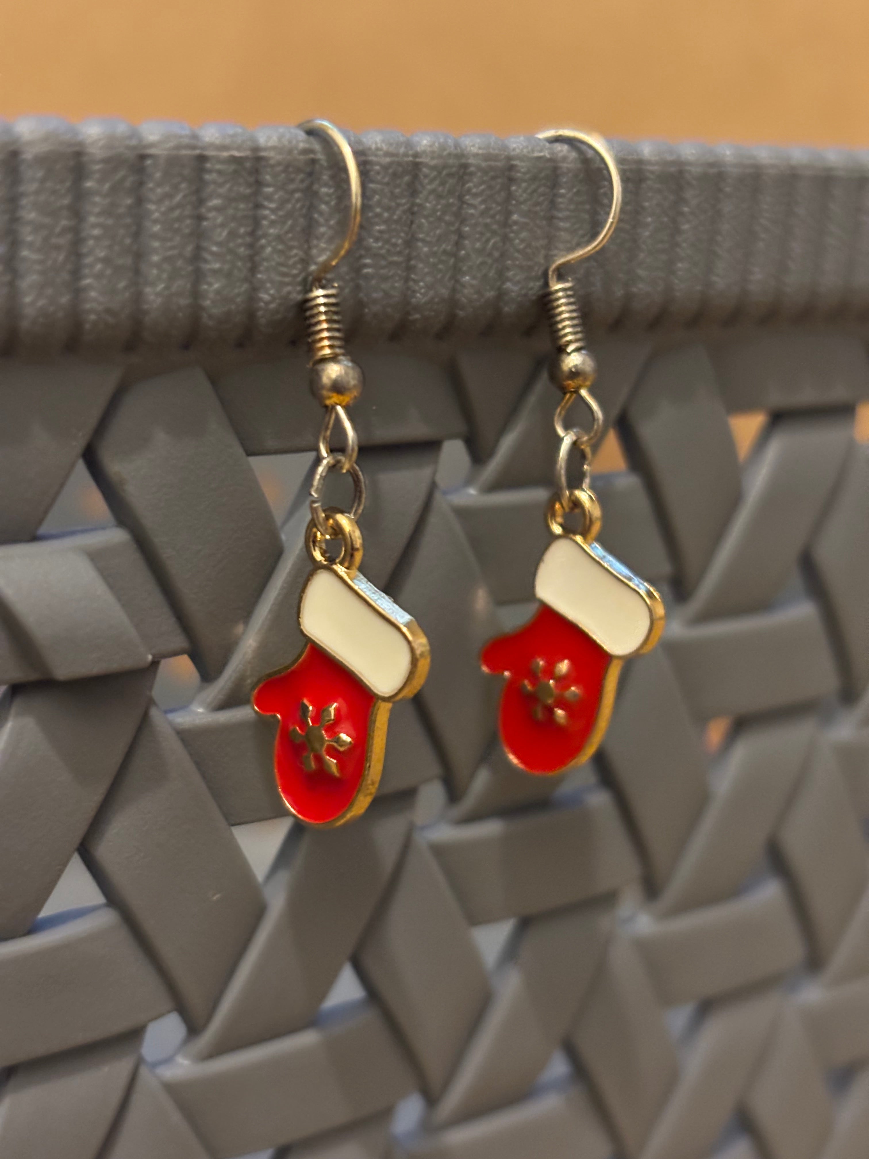 Christmas Mittens Earrings